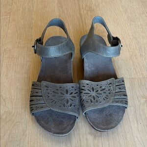 Abeo Women’s Piper Gray Laser-Cut Leather Sandals - Comfortable Everyday Fit